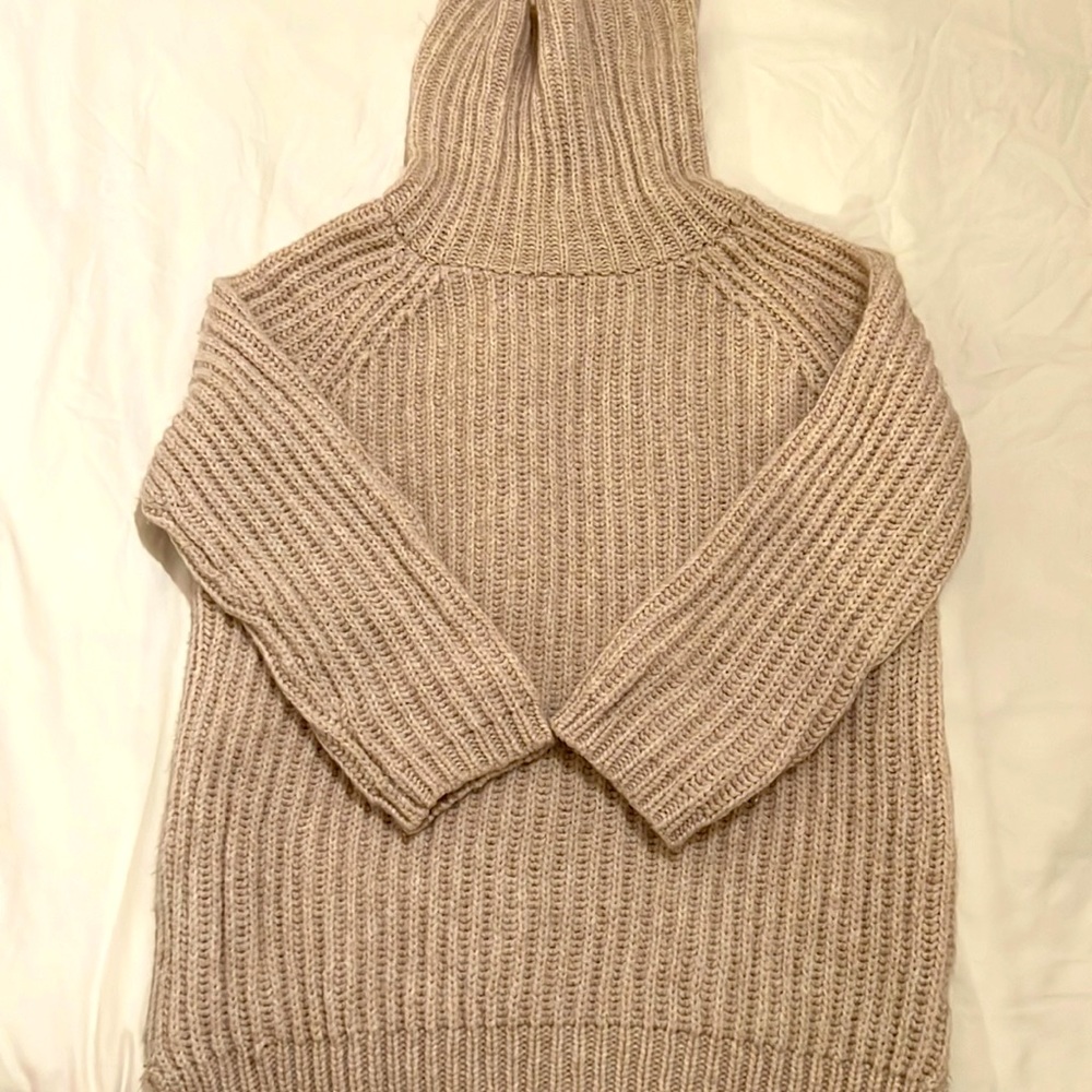 Ribbed turtleneck sweater